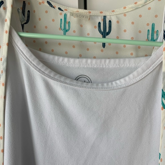 Cactus cover up with white tank set! - Picture 3 of 3